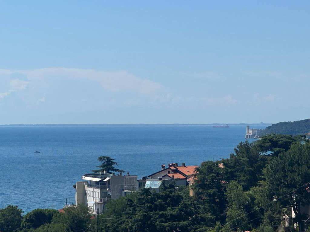 casa indipendente in affitto a Trieste in zona Barcola