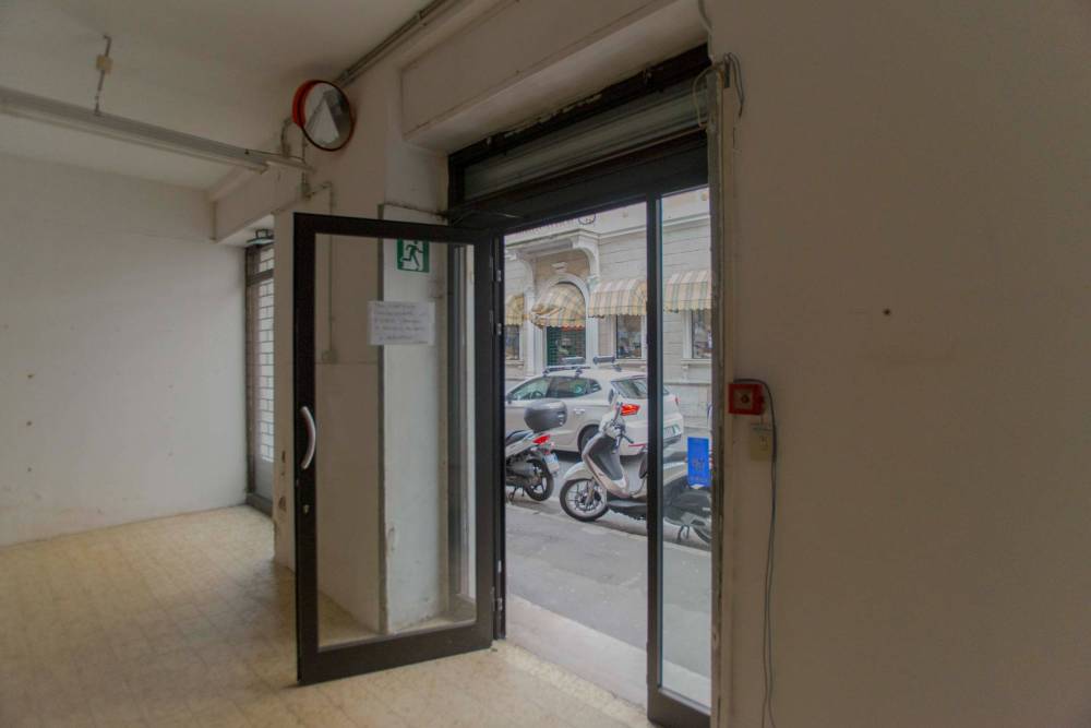 locale commerciale in affitto a Trieste in zona Borgo Teresiano