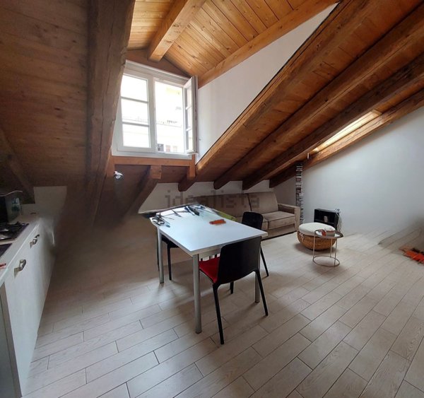 appartamento in affitto a Trieste in zona San Vito