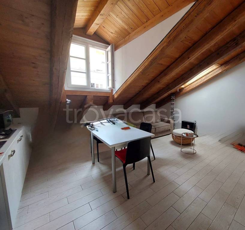appartamento in affitto a Trieste in zona Città Vecchia
