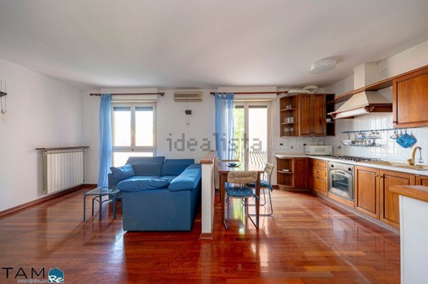 appartamento in affitto a Trieste in zona San Giacomo