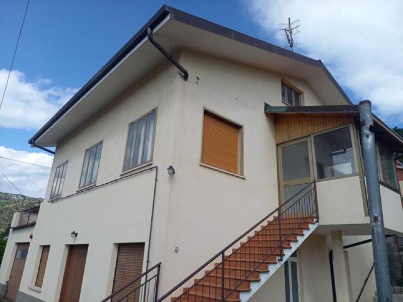 casa indipendente in affitto a Trieste