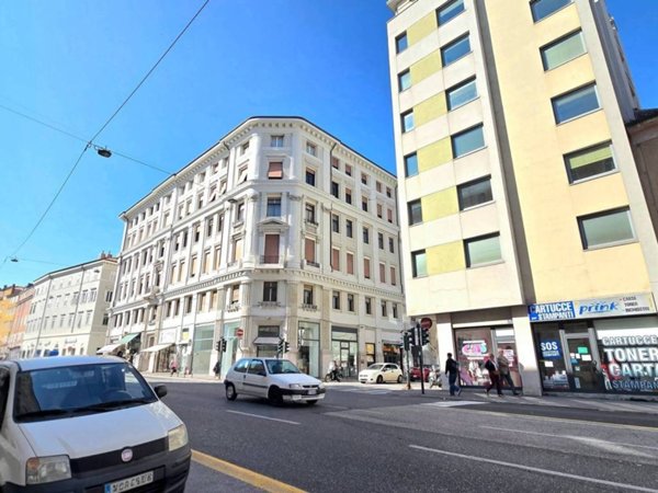 negozio in affitto a Trieste