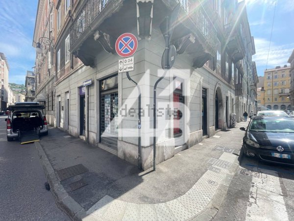 locale commerciale in affitto a Trieste in zona Città Nuova