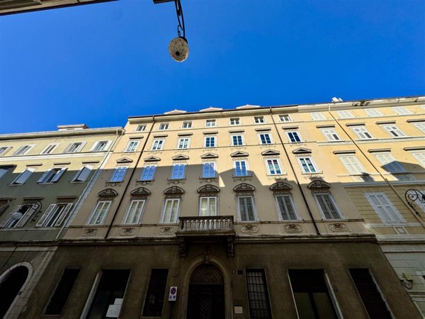 appartamento in affitto a Trieste in zona Città Vecchia
