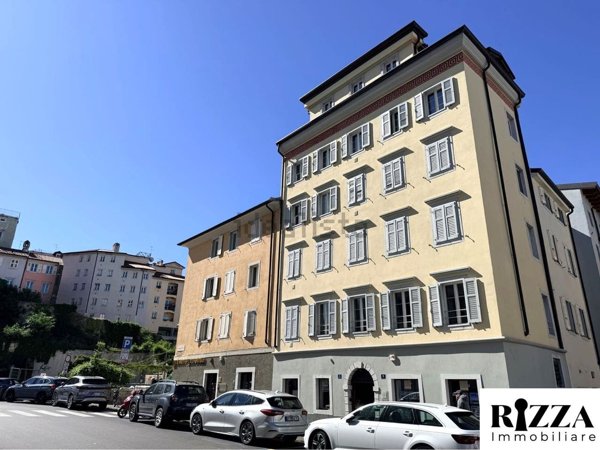 appartamento in affitto a Trieste in zona Città Vecchia