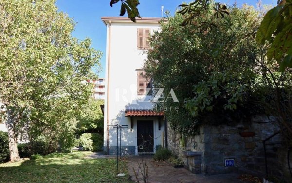 casa indipendente in affitto a Trieste in zona Cologna