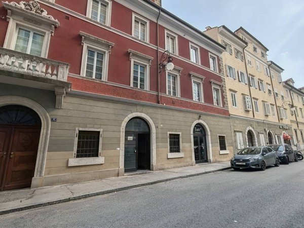 negozio in affitto a Trieste