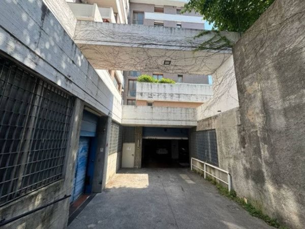 negozio in affitto a Trieste in zona San Giacomo