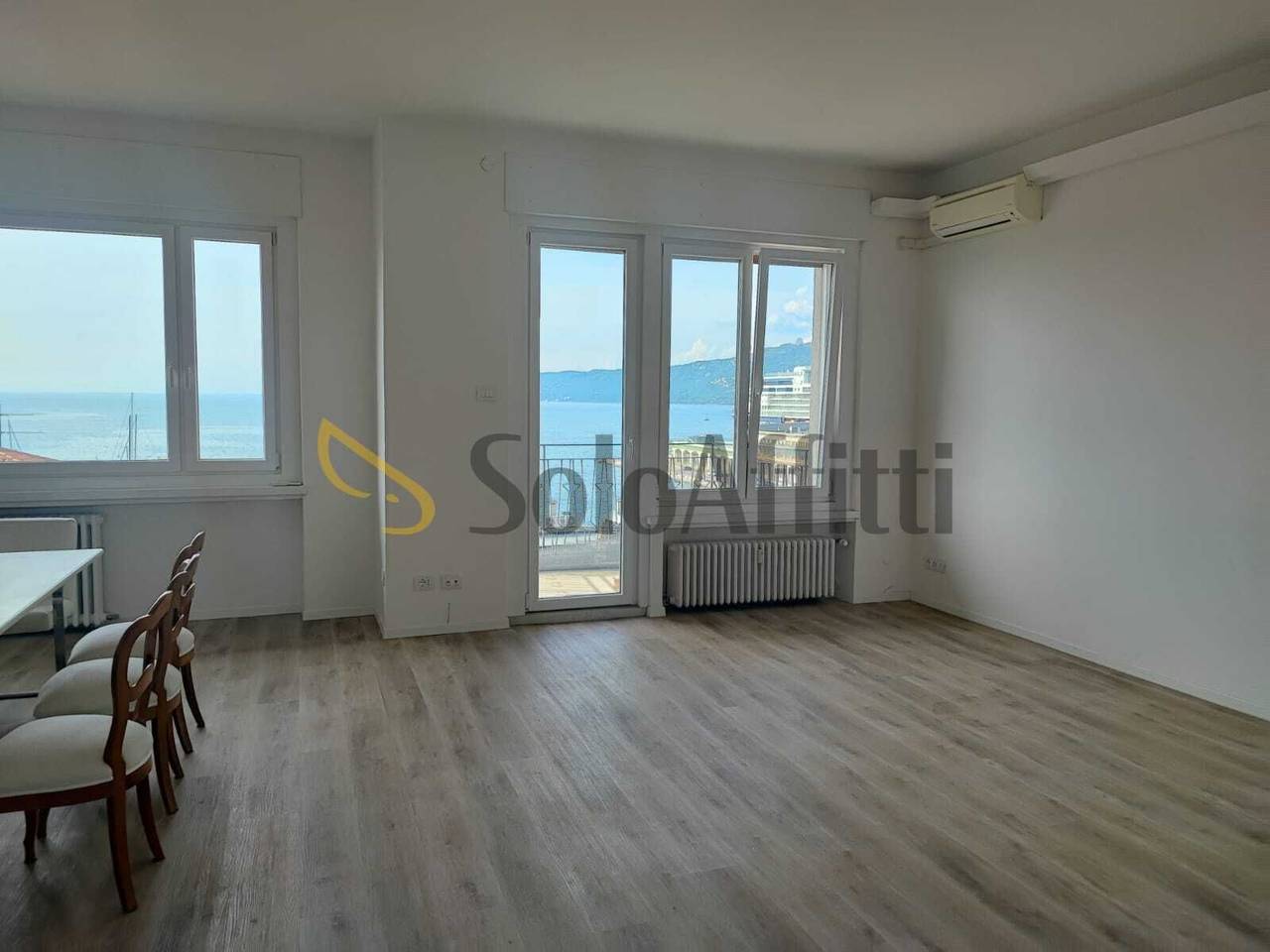 appartamento in affitto a Trieste in zona Città Vecchia