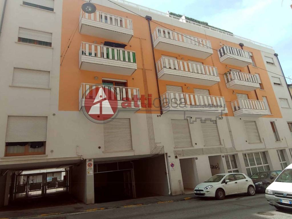 appartamento in affitto a Trieste in zona Barriera vecchia