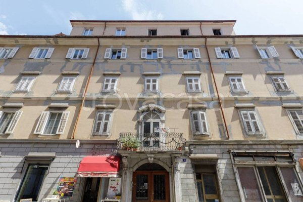 appartamento in affitto a Trieste in zona Borgo Teresiano