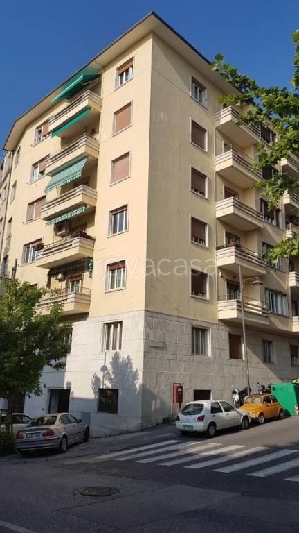 appartamento in affitto a Trieste in zona San Vito