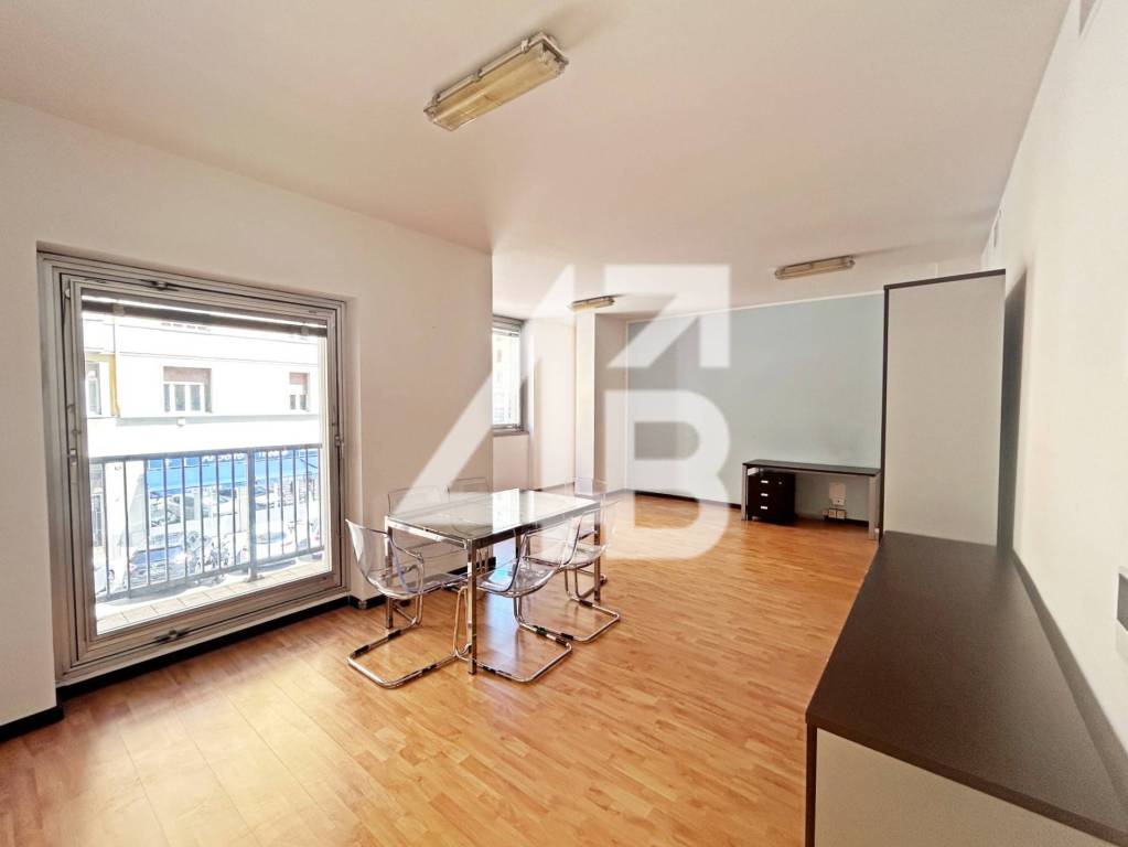 appartamento in affitto a Trieste in zona Borgo Teresiano