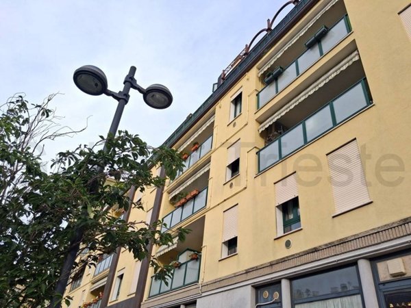 appartamento in affitto a Trieste in zona San Giacomo