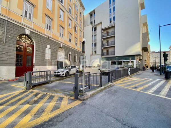 ufficio in affitto a Trieste in zona Borgo Teresiano