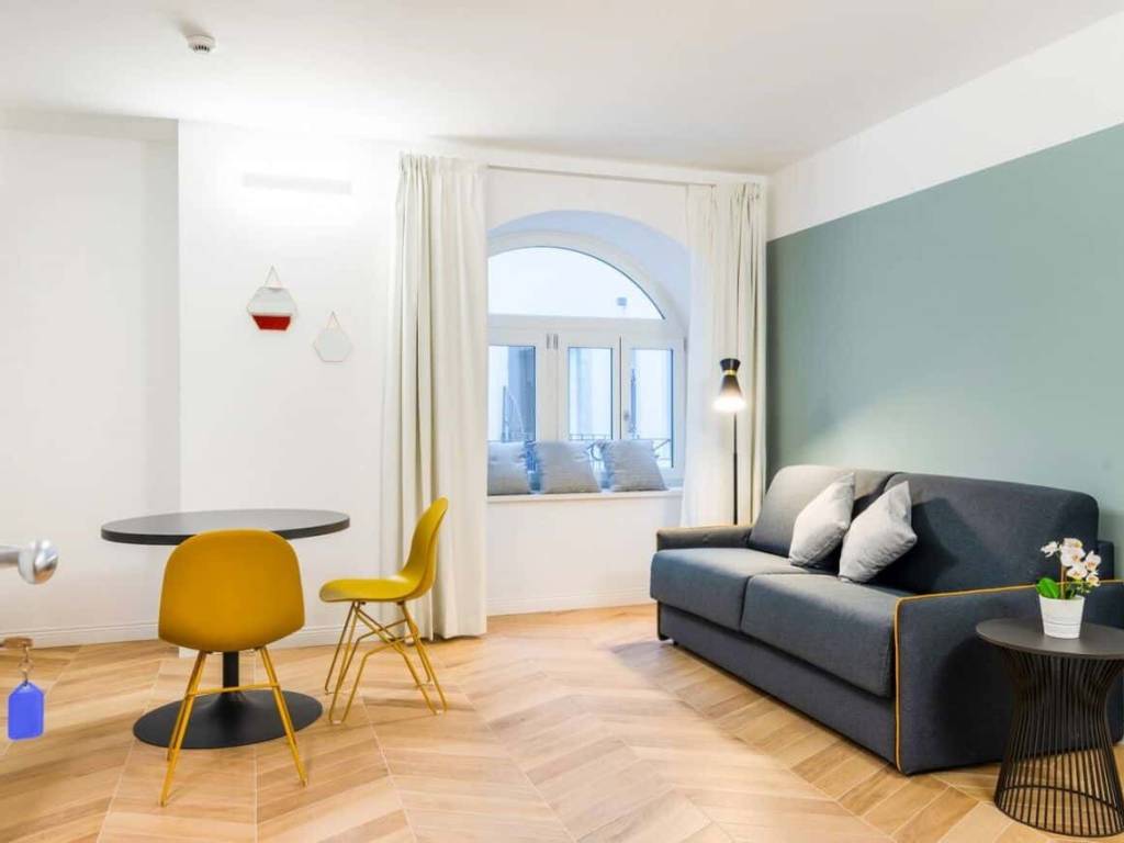 appartamento in affitto a Trieste in zona Borgo Teresiano