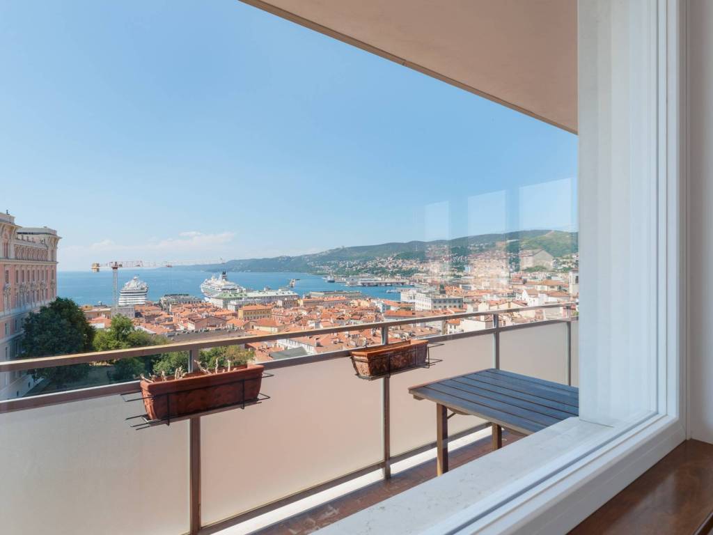 appartamento in affitto a Trieste in zona San Vito