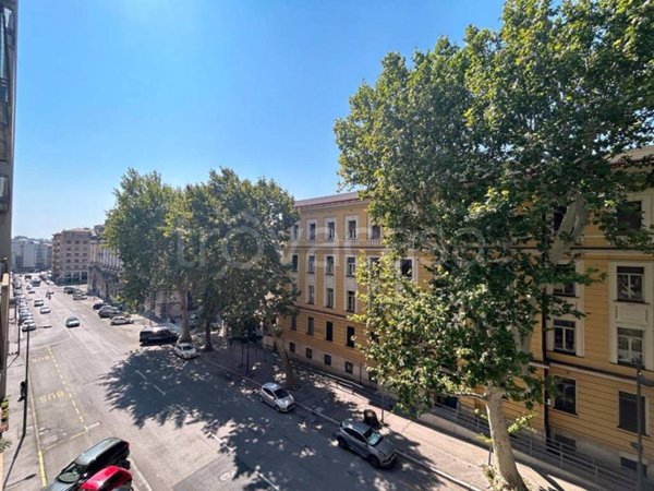 appartamento in affitto a Trieste in zona Città Nuova