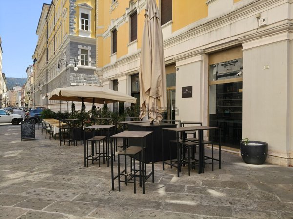 negozio in affitto a Trieste in zona Città Vecchia