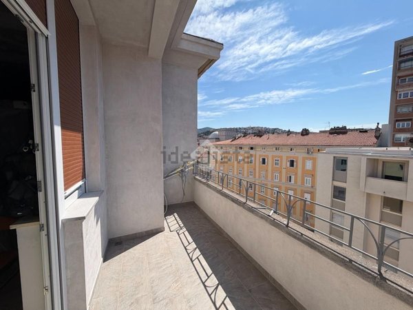 appartamento in affitto a Trieste in zona Città Nuova