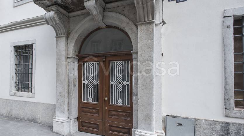 appartamento in affitto a Trieste in zona Borgo Teresiano
