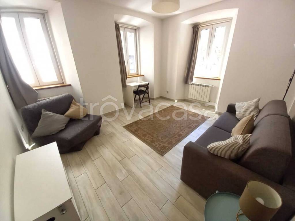 appartamento in affitto a Trieste in zona Borgo Teresiano