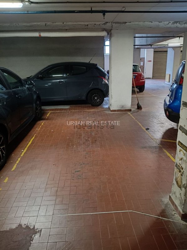box auto in affitto a Trieste in zona Cologna