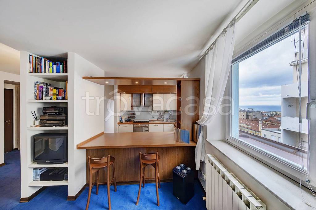appartamento in affitto a Trieste in zona San Vito