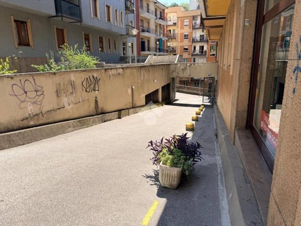 box auto in affitto a Trieste in zona Cologna