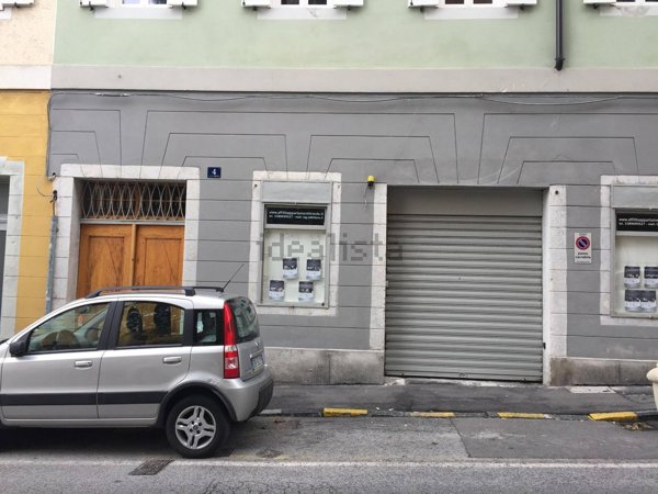 box auto in affitto a Trieste in zona San Vito