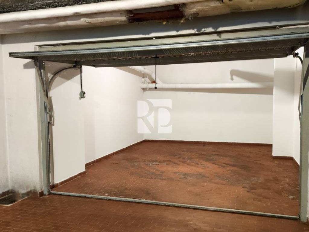 box auto in affitto a Trieste in zona Cologna