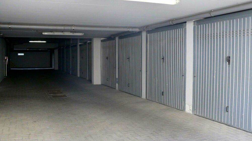 box auto in affitto a Trieste in zona Cologna
