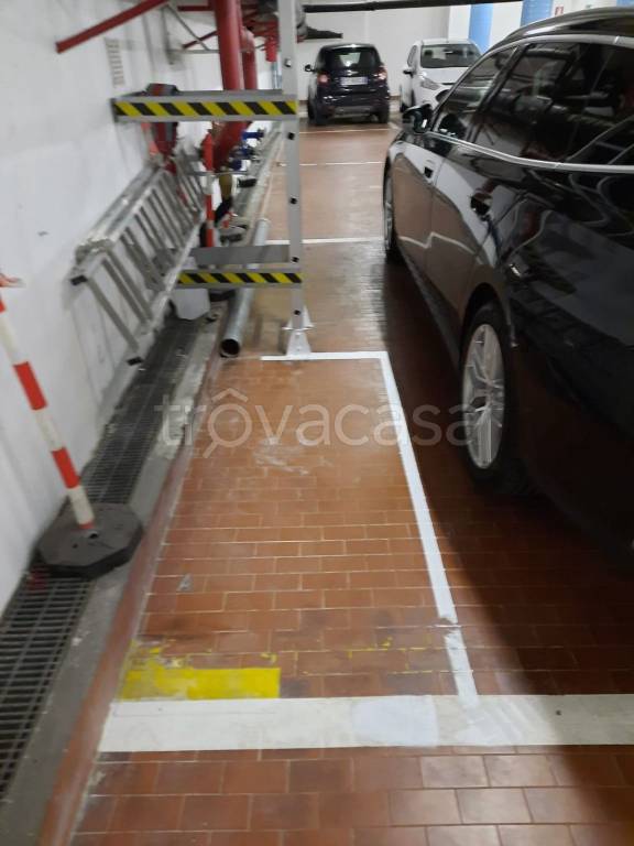 box auto in affitto a Trieste in zona Scorcola