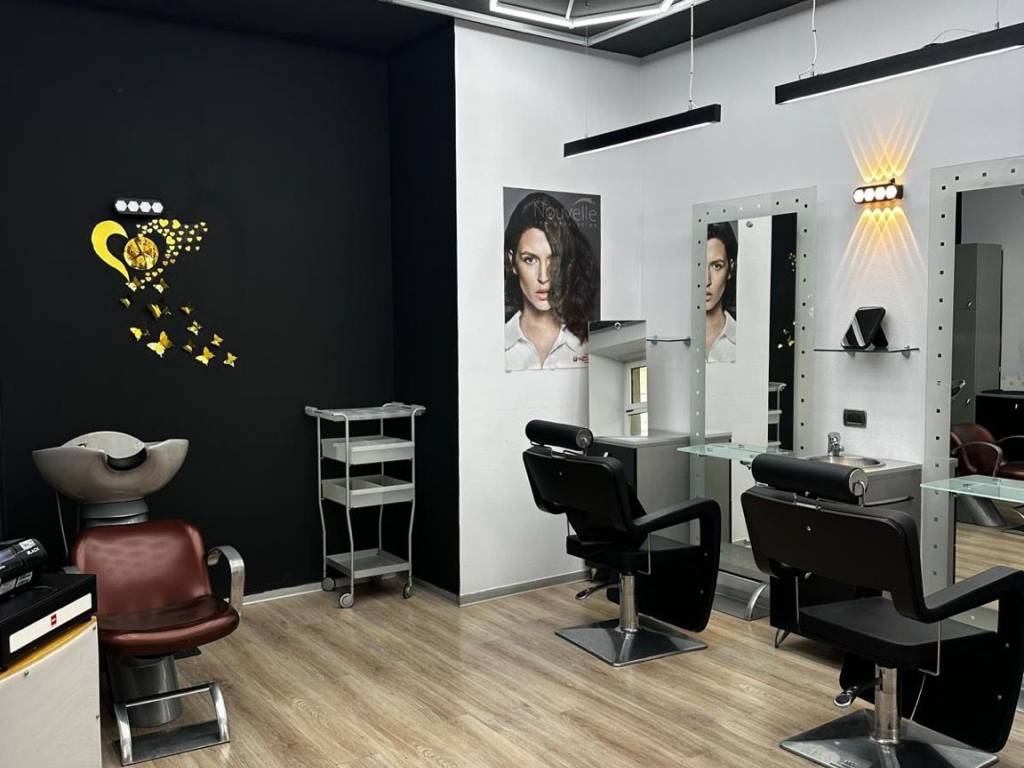 locale commerciale in affitto a Trieste