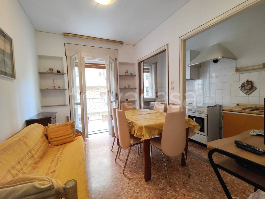 appartamento in affitto a Trieste in zona San Vito
