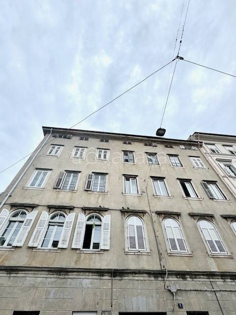 appartamento in affitto a Trieste in zona Città Vecchia