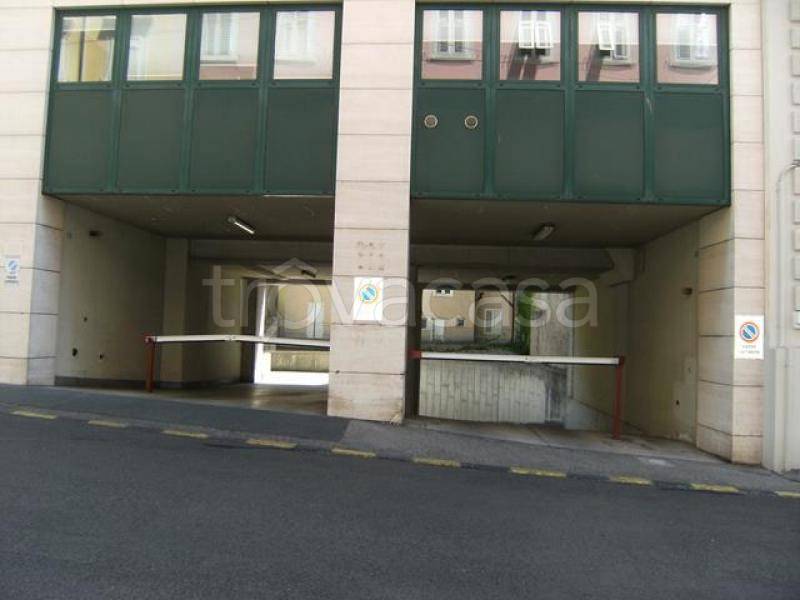 box auto in affitto a Trieste in zona Barriera vecchia