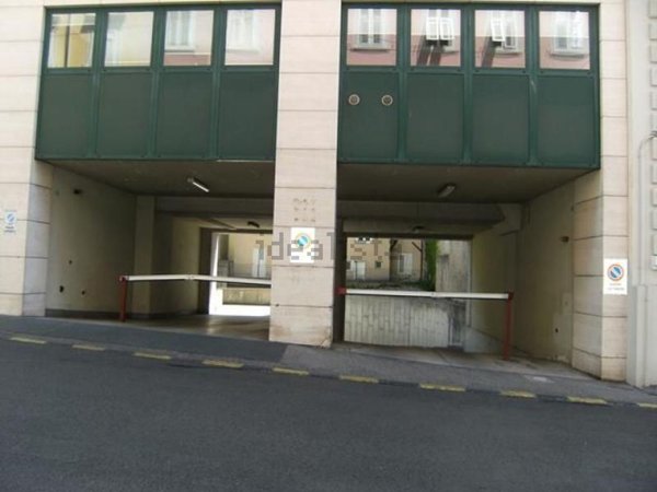 box auto in affitto a Trieste in zona Barriera vecchia