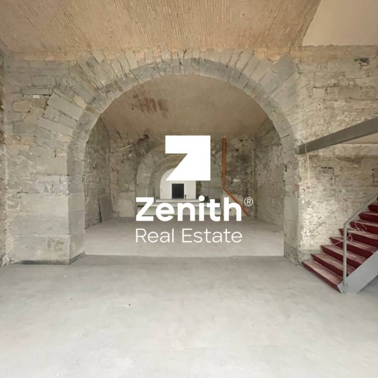 negozio in affitto a Trieste in zona Borgo Teresiano