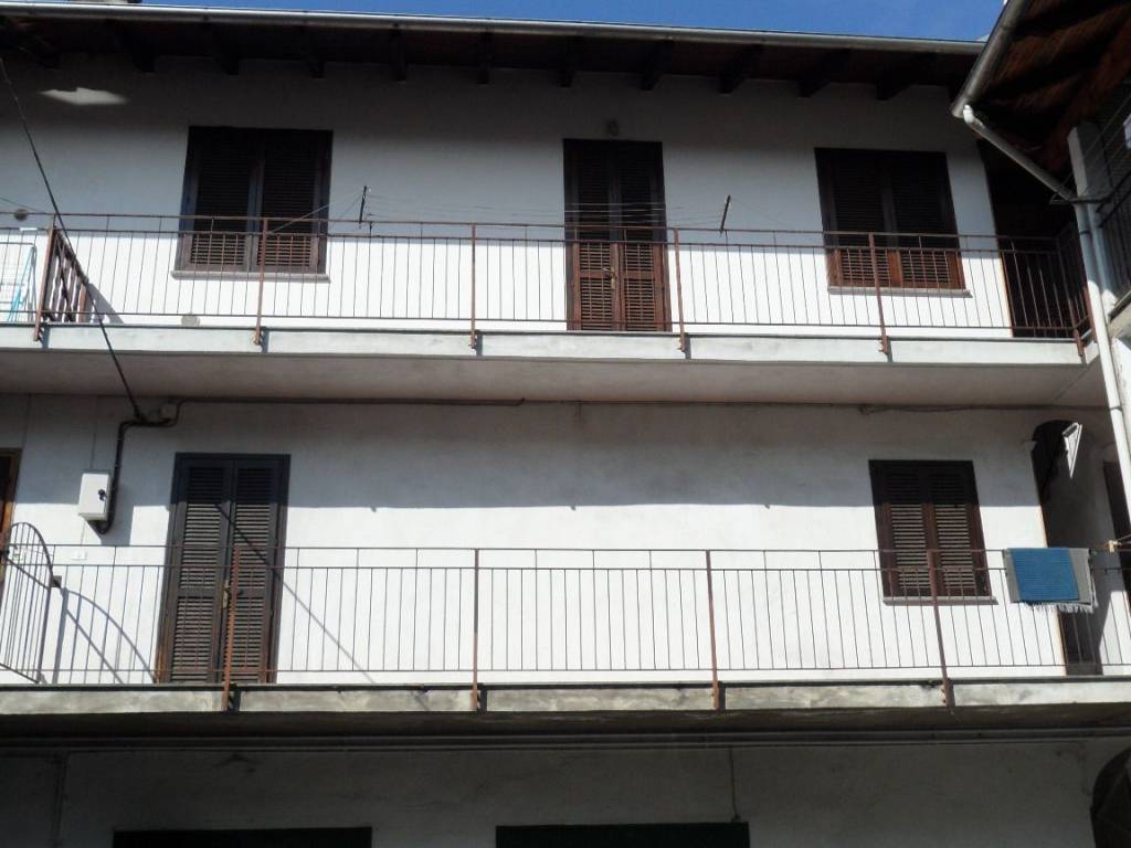 appartamento in affitto a Borgosesia