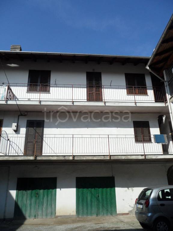 appartamento in affitto a Borgosesia