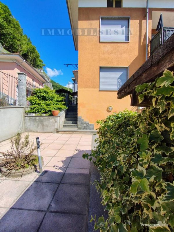 appartamento in affitto a Borgosesia