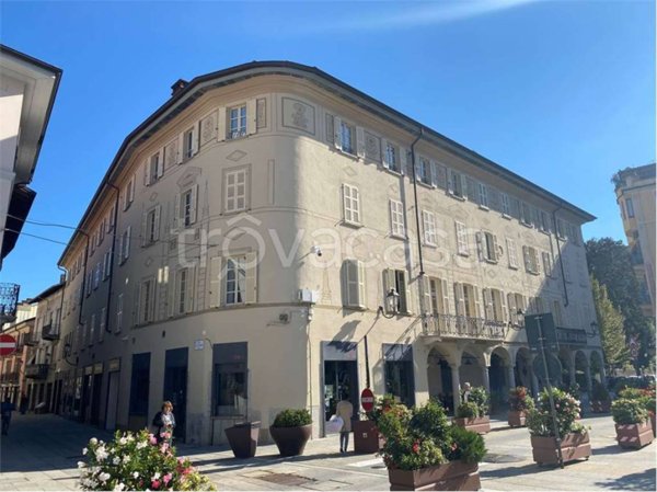 appartamento in affitto a Borgosesia