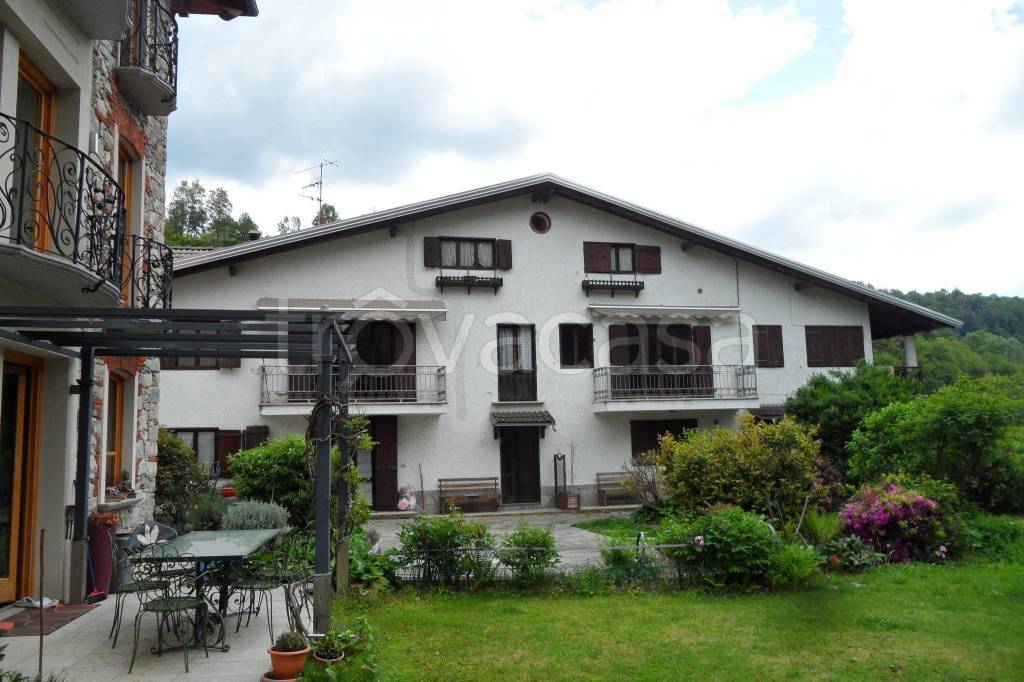 appartamento in affitto a Borgosesia