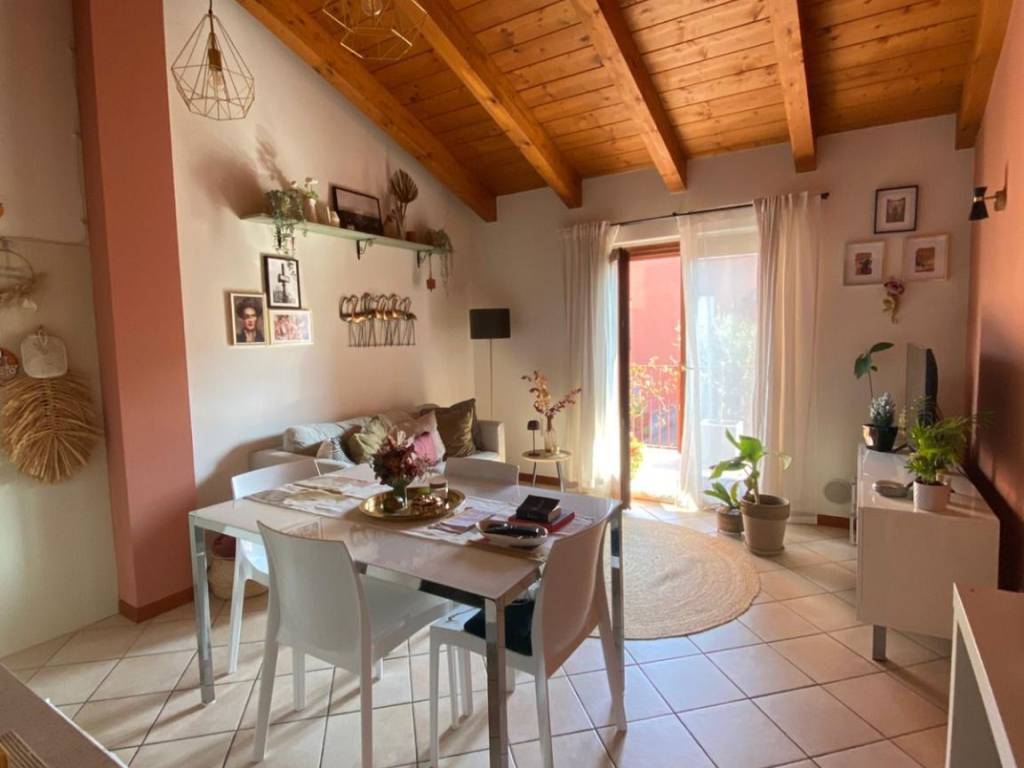 appartamento in affitto a Borgosesia