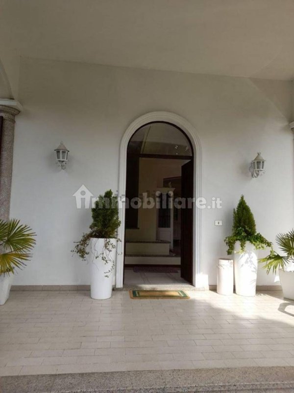 appartamento in affitto a Borgosesia