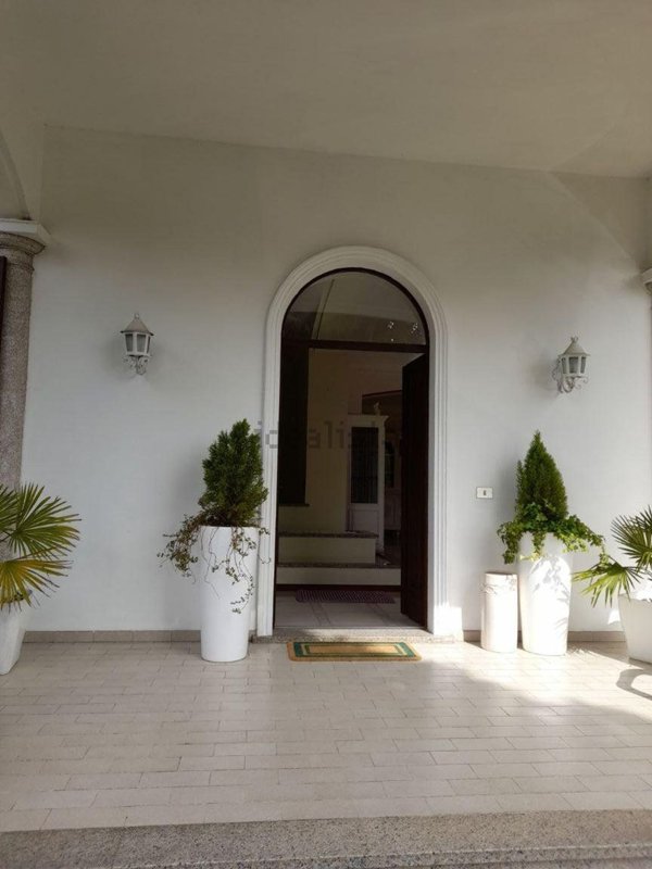 appartamento in affitto a Borgosesia