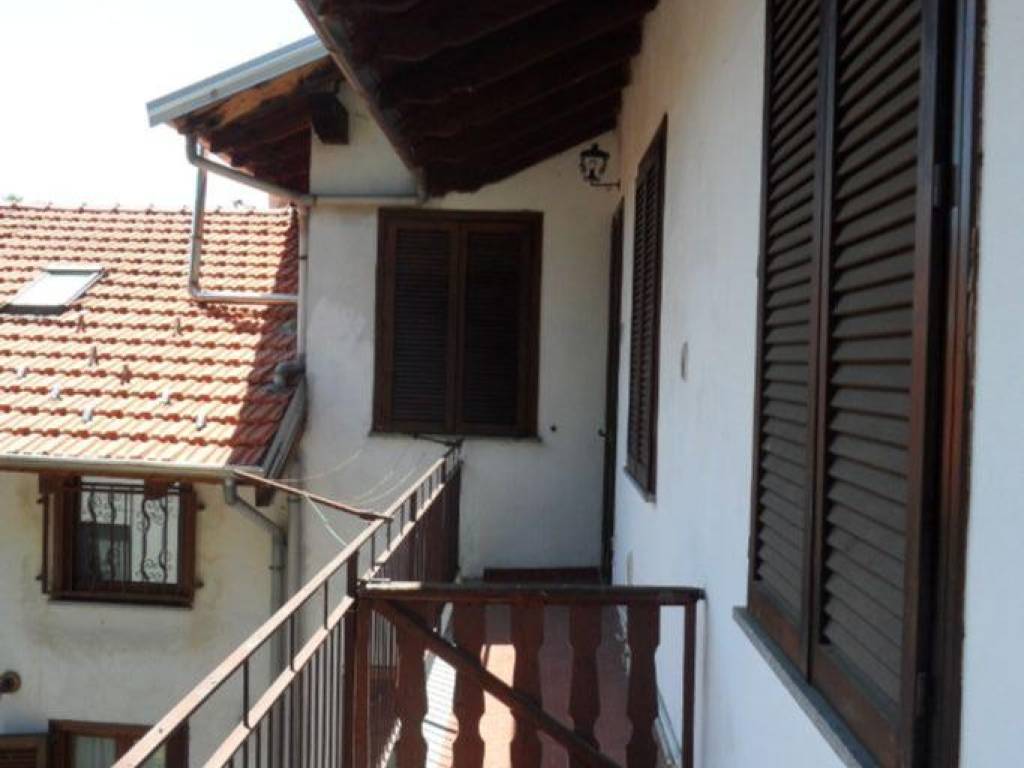 appartamento in affitto a Borgosesia