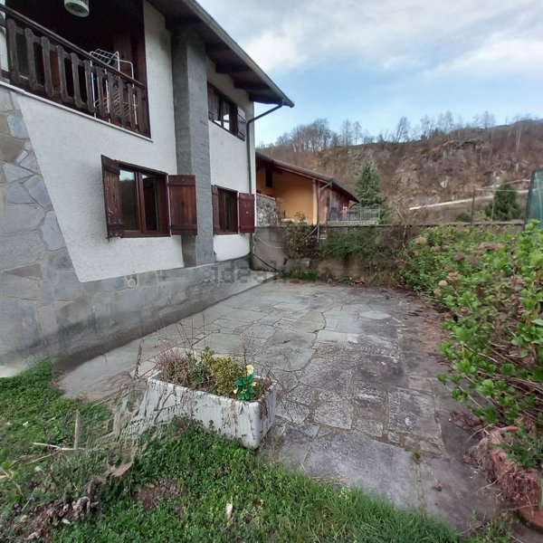 appartamento in affitto a Borgosesia